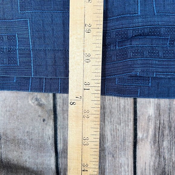 Tommy Bahama 100% Silk Hawaiian Short Sleeve Button Shirt XL Blue Geometric Camp - Picture 6 of 7
